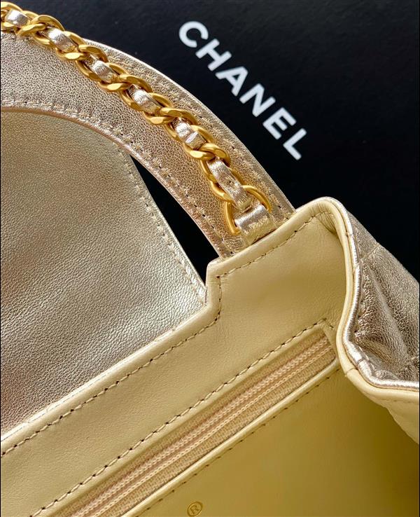 2026127215018426 600